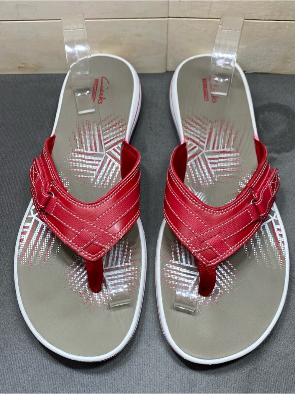 Clarks Breeze Sea Sandals Red White Grey Women's Size 11 Shoes Flip-Flops - Picture 7 of 11